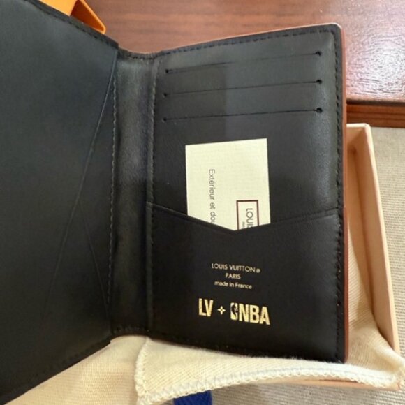 LOUIS VUITTON NBA Monogram Card Essentials - Picture 3 of 5